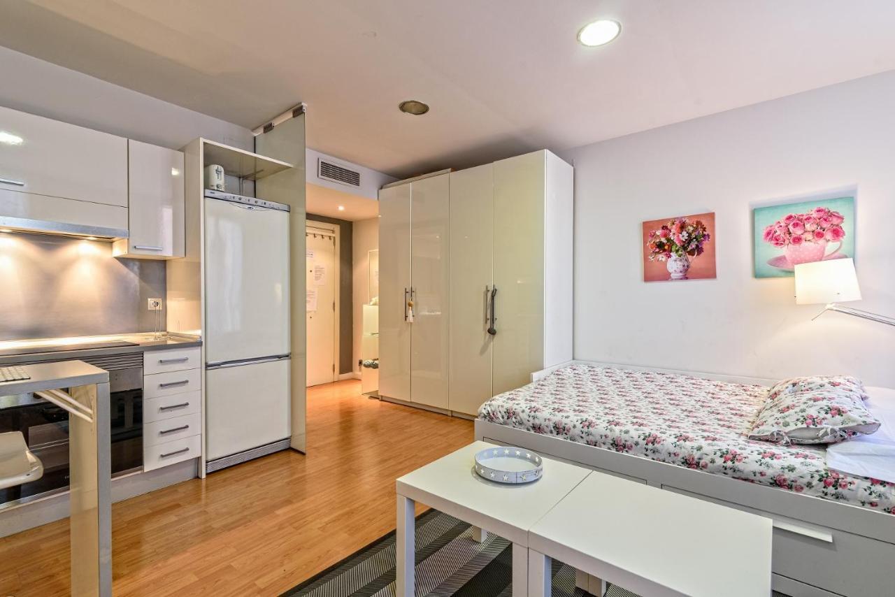 Loft En Badalona Centroアパートメント エクステリア 写真